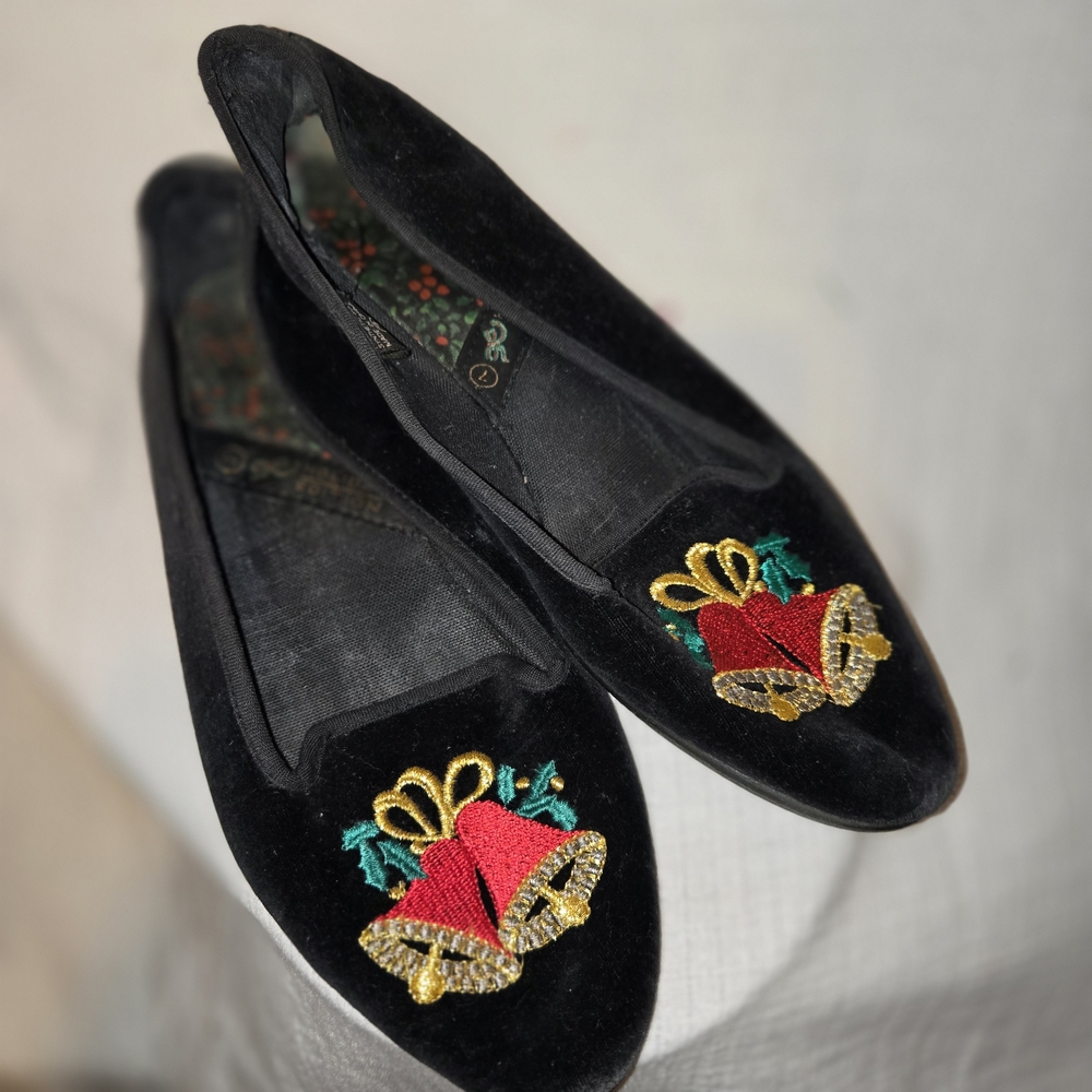 Vintage Black Velvet Flats Christmas Holiday Bells Shoes‎ Size 7